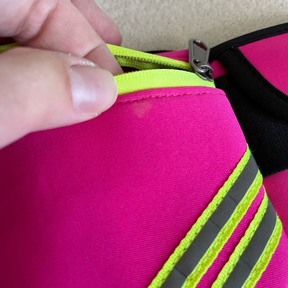 Aikendo Pink Neoprene Outdoor Multi-Functional Waterproof Zip Waist Belt Bag - Picture 9 of 10